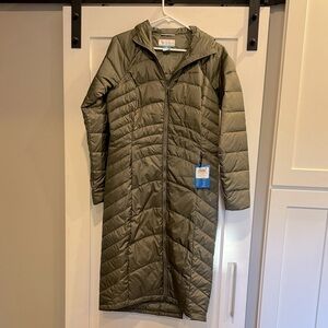 Columbia Women's Green Hooded Puffer Coat (NWT)